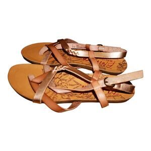 Girls Sandals, Size 2, Tan, Gold And Salmon Colored, Blowfish By Malibu